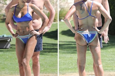 Mel B khoe thân hình cơ bắp sau 3 lần sinh nở