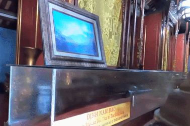 Ly kỳ chuyện gò đất bốc lửa, dòng họ đào hồ tìm thấy thanh long đao của vua