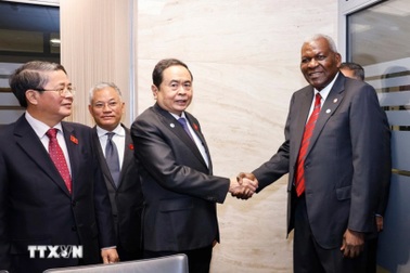 Việt Nam quyết tâm làm sâu sắc hơn nữa quan hệ hữu nghị đặc biệt với Cuba