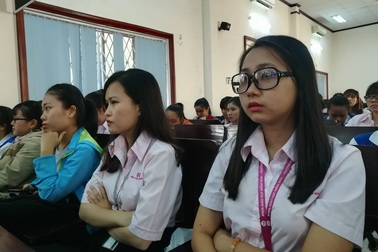 Sinh viên ngành Mầm non lo bạo hành trẻ có tính “lây nhiễm”