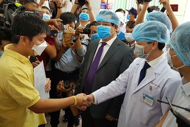 Bộ Y tế: Bệnh nhân virus corona được điều trị miễn phí