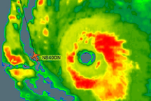 Hãi hùng khoảnh khắc máy bay chở khách xuyên qua siêu bão Irma