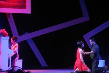 Hạnh phúc chỉ thuộc về... đại gia?