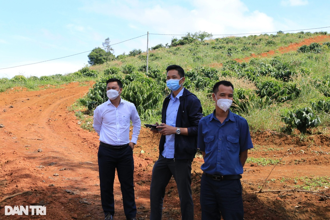 Sốt đất, nhiều người bỏ tiền triệu đi học làm môi giới bất động sản - 1 Sốt đất, nhiều người bỏ tiền triệu đi học làm môi giới bất động sản - 1
