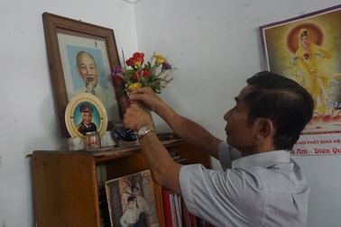 Ký ức Tết Độc lập “nhắm mắt thấy Quốc kỳ, hát Quốc ca bằng tim”