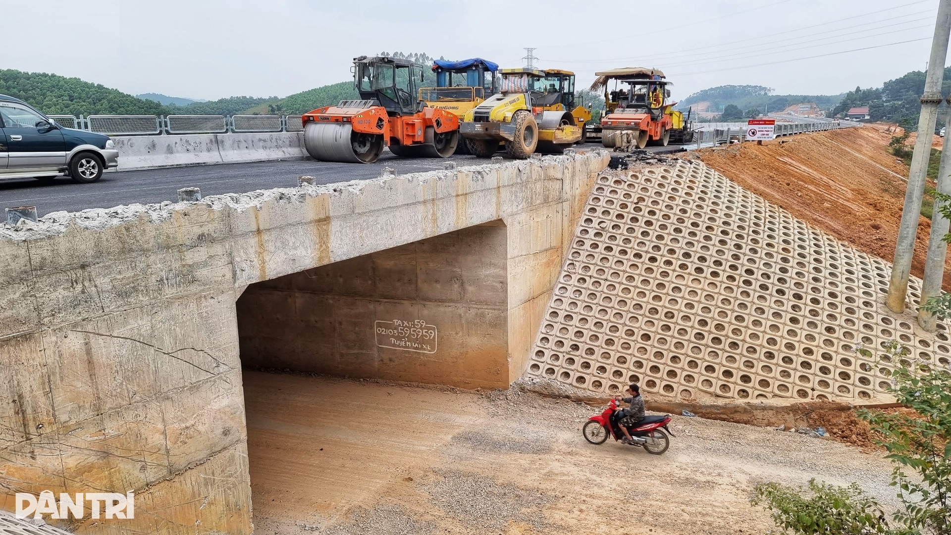 Toàn cảnh cao tốc Tuyên Quang - Phú Thọ sắp thông xe - 5 Toàn cảnh cao tốc Tuyên Quang - Phú Thọ sắp thông xe - 5