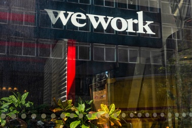 WeWork tuyên bố sắp phá sản, giá cổ phiếu kỳ lân 40 tỷ USD chỉ còn 15 xu