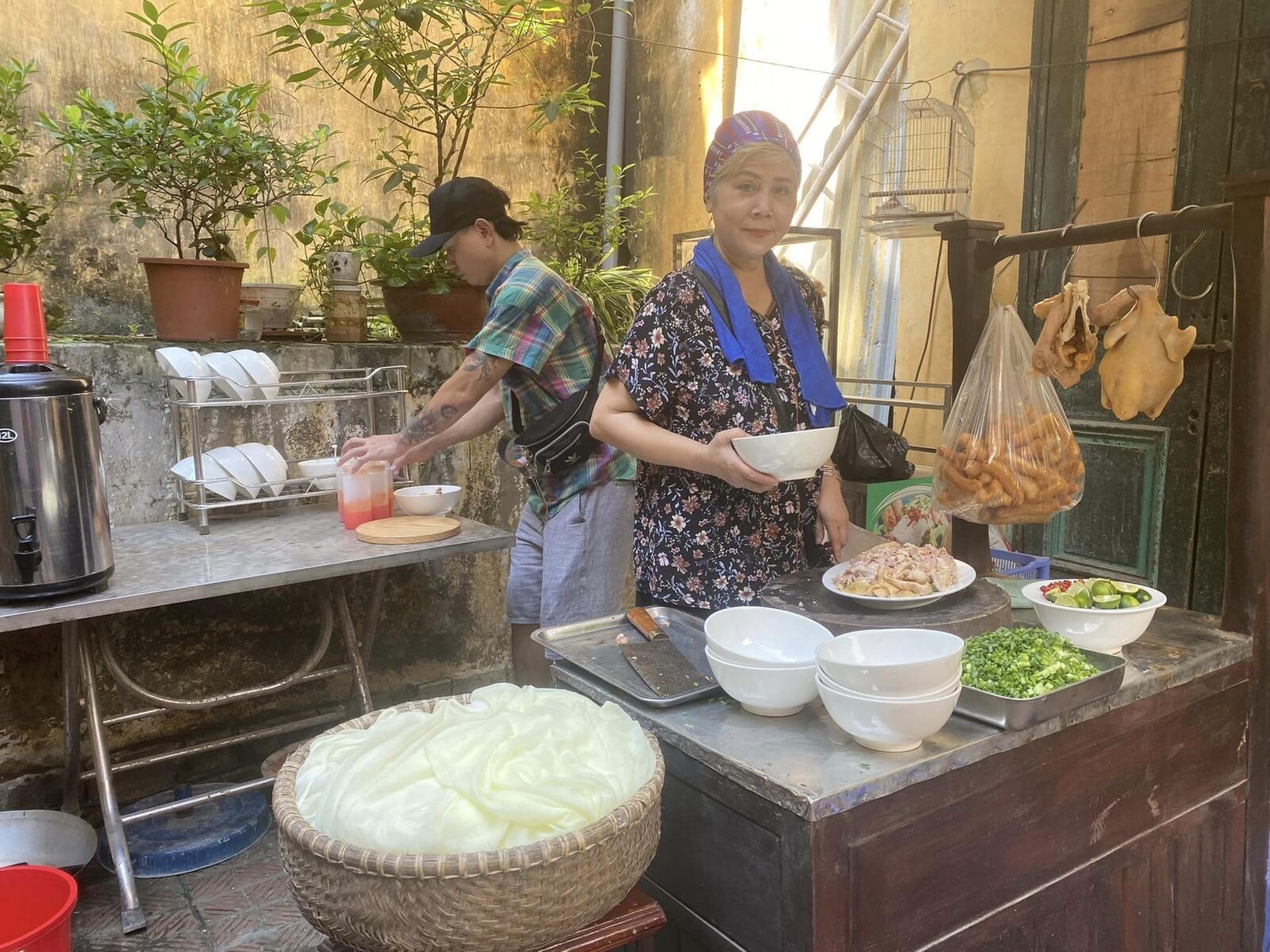 Nhan sắc mặn mà thời trẻ của NSND Minh Hằng - 11 Nhan sắc mặn mà thời trẻ của NSND Minh Hằng - 11