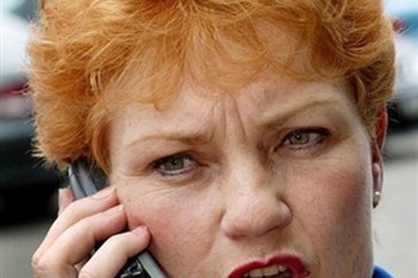 Nữ chính trị gia Australia phủ nhận ảnh sex