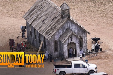 Điều kiện làm việc tại phim trường quay bộ phim "Rust"