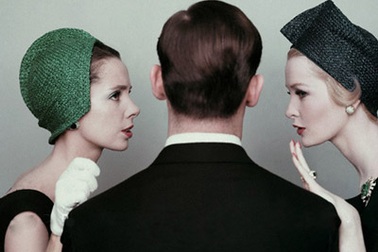 Cuộc chiến lịch sự giữa “cơm nguội” và “phở tái”