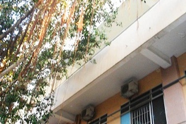 Người đàn ông vào bệnh viện nhảy lầu tự vẫn