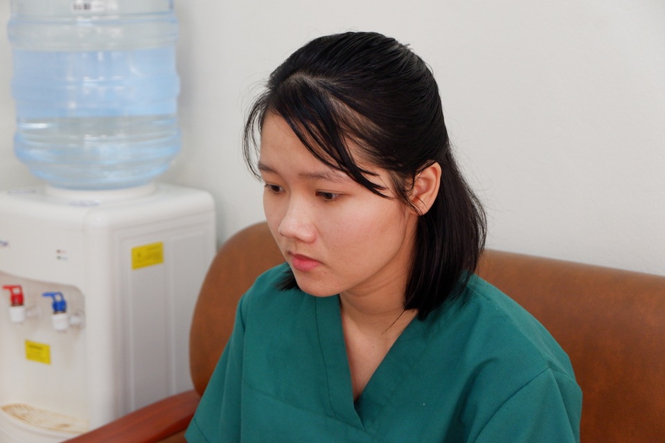 Bệnh nhân ngoại quốc và những thử thách đặc biệt với lực lượng tuyến đầu - 4 Bệnh nhân ngoại quốc và những thử thách đặc biệt với lực lượng tuyến đầu - 4