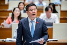 Cán bộ QLTT "bảo kê" sai phạm, Bộ trưởng nói do tính chất công việc