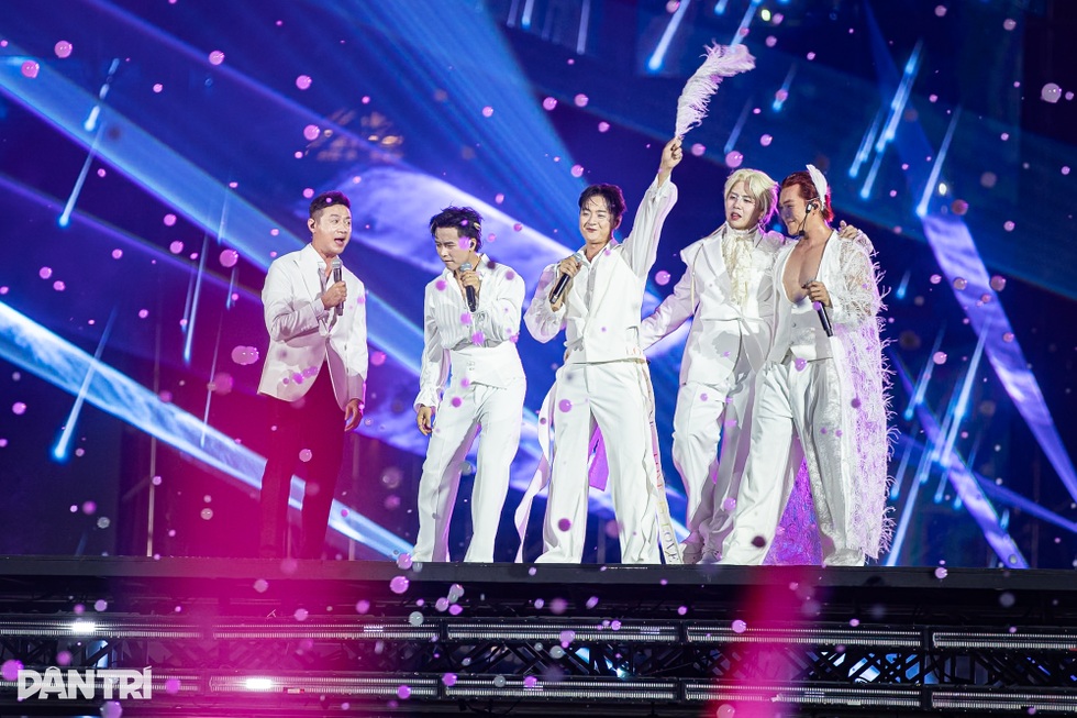 MC Anh Tuấn VTV: 28 năm làm báo, tôi vẫn lành và nhiều lần... bị lừa - 2 MC Anh Tuấn VTV: 28 năm làm báo, tôi vẫn lành và nhiều lần... bị lừa - 2