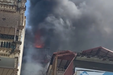 Cháy lớn tại công ty thiết bị điện