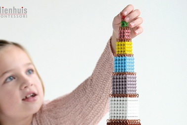 Shining Star phân phối độc quyền giáo cụ Nienhuis Montessori tại Việt Nam