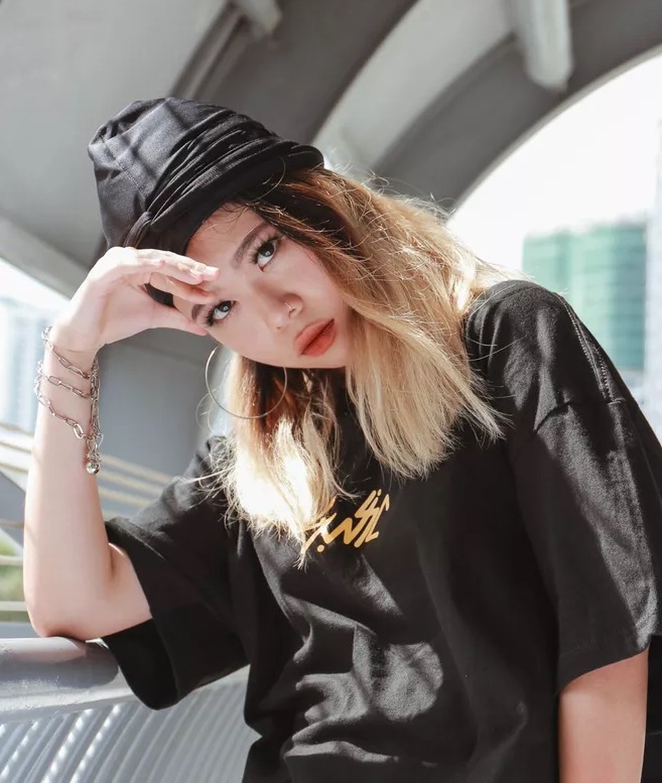 Rapper Tlinh: “Nhạc Rap cho phép tôi thể hiện cá tính có phần nổi loạn” - 3 Rapper Tlinh: “Nhạc Rap cho phép tôi thể hiện cá tính có phần nổi loạn” - 3