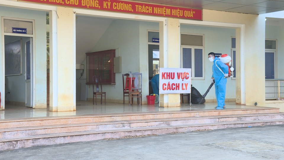 Đắk Lắk: Người đi chung máy bay với ca mắc Covid-19 số 51 kết quả âm tính - 1 Đắk Lắk: Người đi chung máy bay với ca mắc Covid-19 số 51 kết quả âm tính - 1