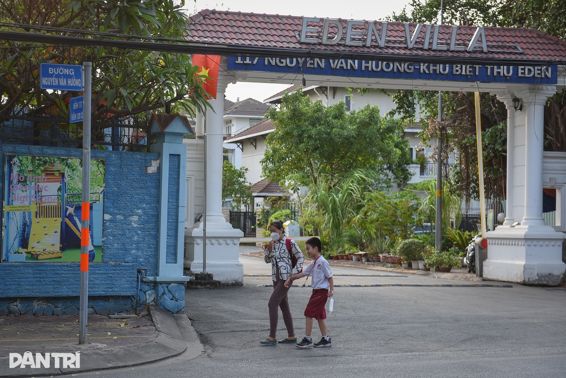 Công trình bủa vây sông Sài Gòn, người dân loay hoay tìm lối đi ra ven bờ - 7 Công trình bủa vây sông Sài Gòn, người dân loay hoay tìm lối đi ra ven bờ - 7