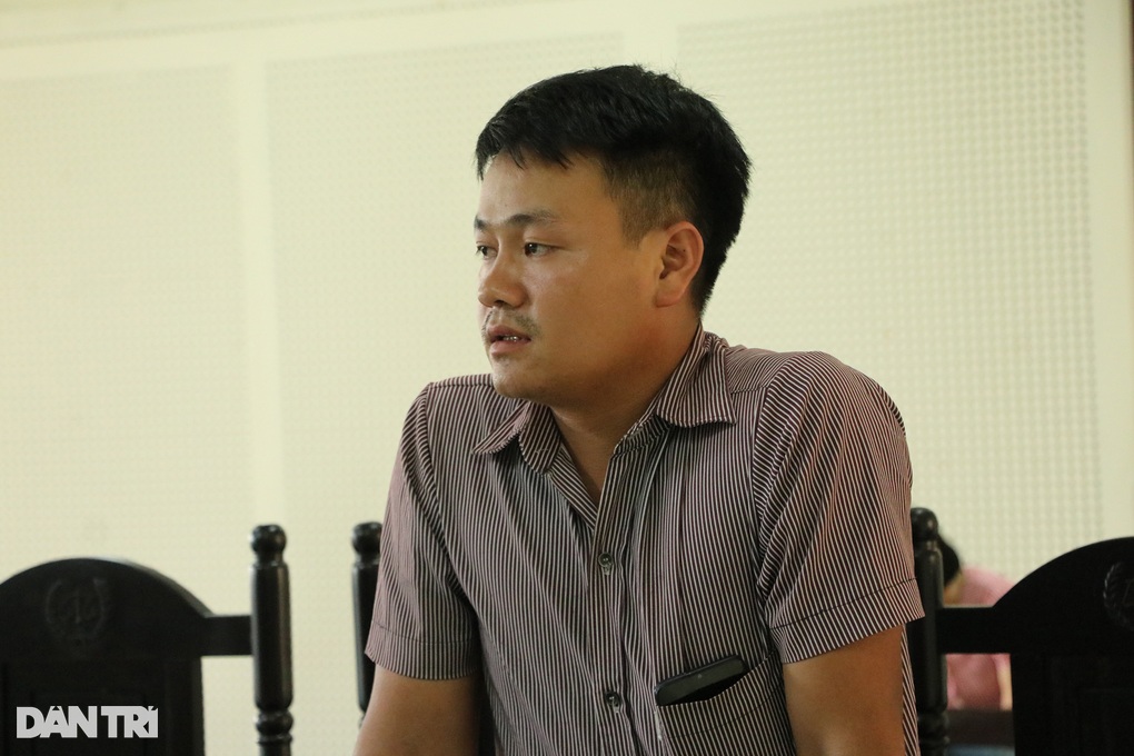 Gây tai nạn làm 6 người tử vong, tài xế khai “như bị che mắt” - 2 Gây tai nạn làm 6 người tử vong, tài xế khai “như bị che mắt” - 2