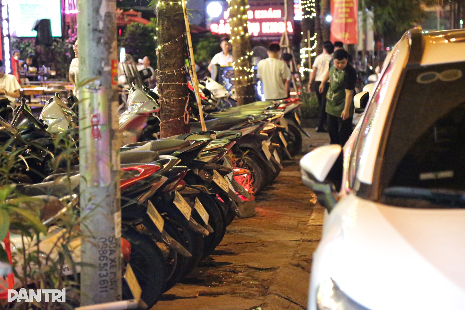 CSGT lập chốt gần quán nhậu, đón lõng xử lý nhiều tài xế vi phạm - 3