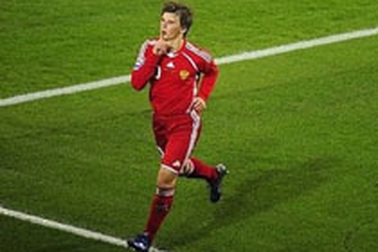 Arsenal chơi "canh bạc" cuối vụ Arshavin