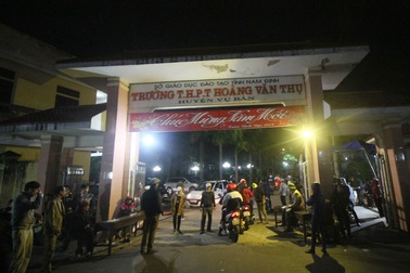 Học sinh được nghỉ học vì chợ Viềng khai hội, nhà trường nói gì?