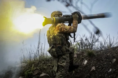 NATO cạn kiệt vũ khí vì xung đột Ukraine