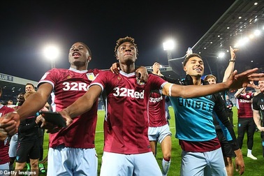 Aston Villa đối đầu Derby County: Trận “chung kết” có giá 170 triệu bảng Anh sẽ thuộc về ai ?