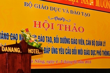 Mạo danh cán bộ văn phòng Bộ Giáo dục để lừa đảo bán tài liệu