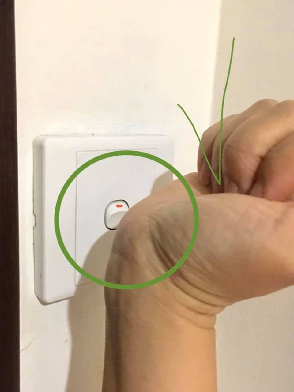 Hài hước chuyện dân chung cư chỉ nhau cách phòng tránh dịch virus corona - 2 Hài hước chuyện dân chung cư chỉ nhau cách phòng tránh dịch virus corona - 2