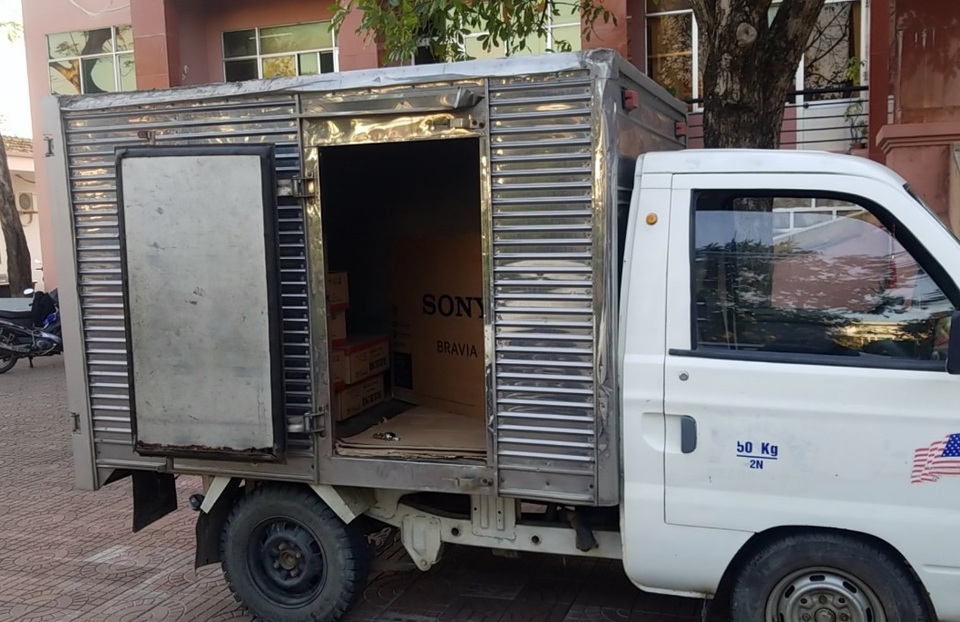 Tóm gọn 2 đối tượng lừa đảo liên tỉnh trong vai nhân viên giao hàng - 2 Tóm gọn 2 đối tượng lừa đảo liên tỉnh trong vai nhân viên giao hàng - 2
