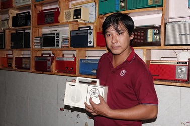 8X sở hữu "báu vật" trăm chiếc cassette cổ, độc nhất Cần Thơ