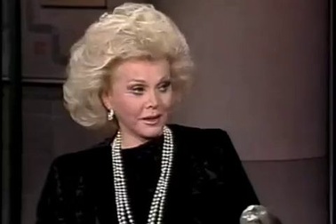 Zsa Zsa Gabor xinh đẹp trên truyền hình