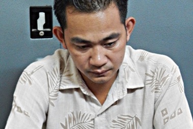 Khởi tố công nhân trộm 132 đôi giày của công ty