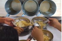 Những bữa ăn học đường bị cắt xén