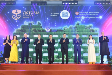 Ra mắt Trường Quốc tế Song ngữ Victoria Riverside