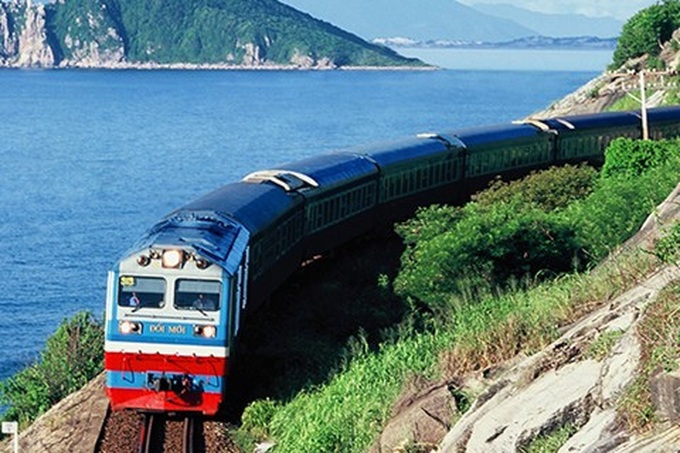 Đường sắt chạy hơn 20 đôi tàu khách Bắc-Nam dịp Tết 2021 - Ảnh 1.