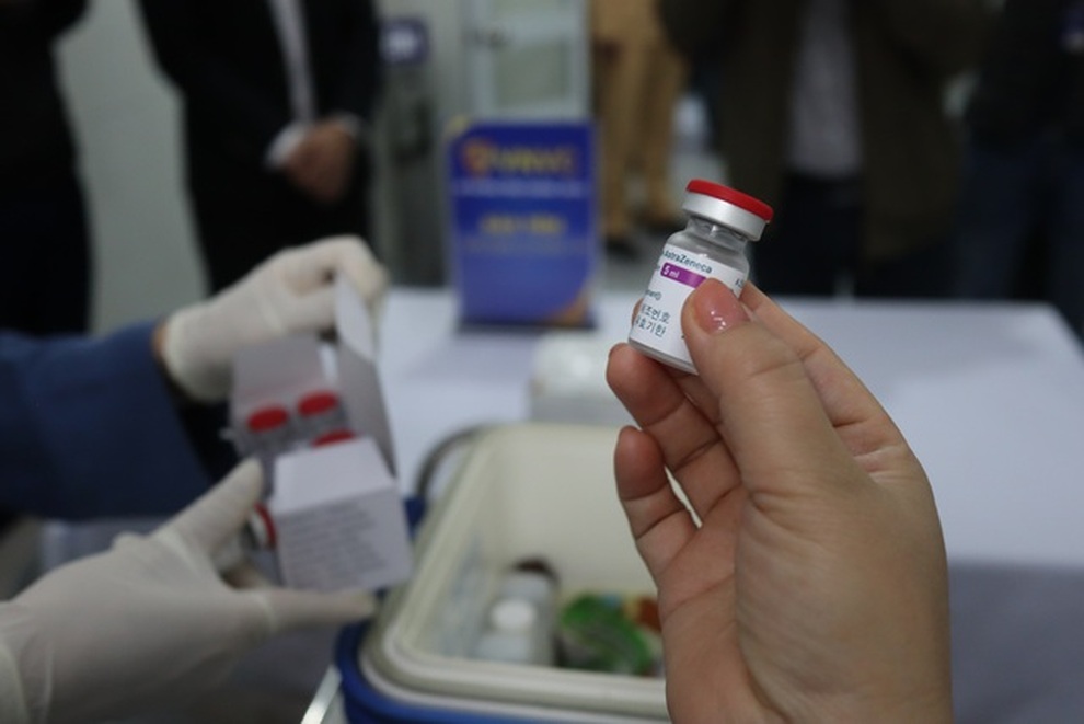 Bộ Y tế phân bổ hơn 2,9 triệu liều vắc xin AstraZeneca - 1 Bộ Y tế phân bổ hơn 2,9 triệu liều vắc xin AstraZeneca - 1