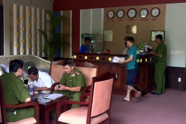 Khách sạn từng có 2 người tự tử lại xảy ra chết người