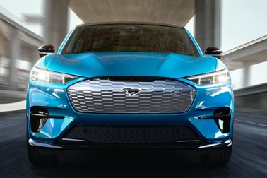 Vì sao Ford Mustang Mach-E đến châu Âu trước Mỹ?