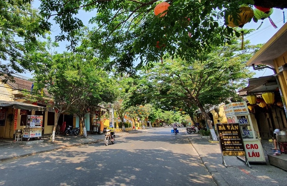 Lãnh đạo Quảng Nam mong được du khách thông cảm vì dịch Covid-19 - 2 Lãnh đạo Quảng Nam mong được du khách thông cảm vì dịch Covid-19 - 2