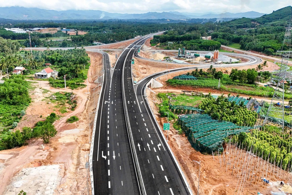 Chính phủ chỉ đạo hỏa tốc gỡ vướng cho 4 dự án cao tốc Bắc - Nam - 1 Chính phủ chỉ đạo hỏa tốc gỡ vướng cho 4 dự án cao tốc Bắc - Nam - 1