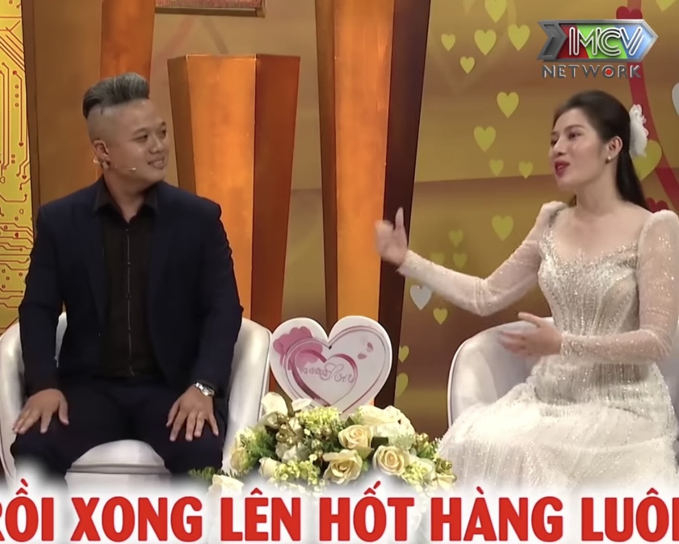 Chuyện tình nữ CEO và anh shipper hốt hàng ngay khi gặp - 1 Chuyện tình nữ CEO và anh shipper hốt hàng ngay khi gặp - 1
