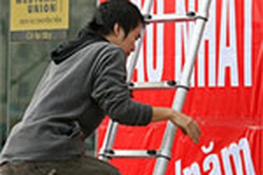 Thị trường tiền tệ lại… “lên cơn sốt”