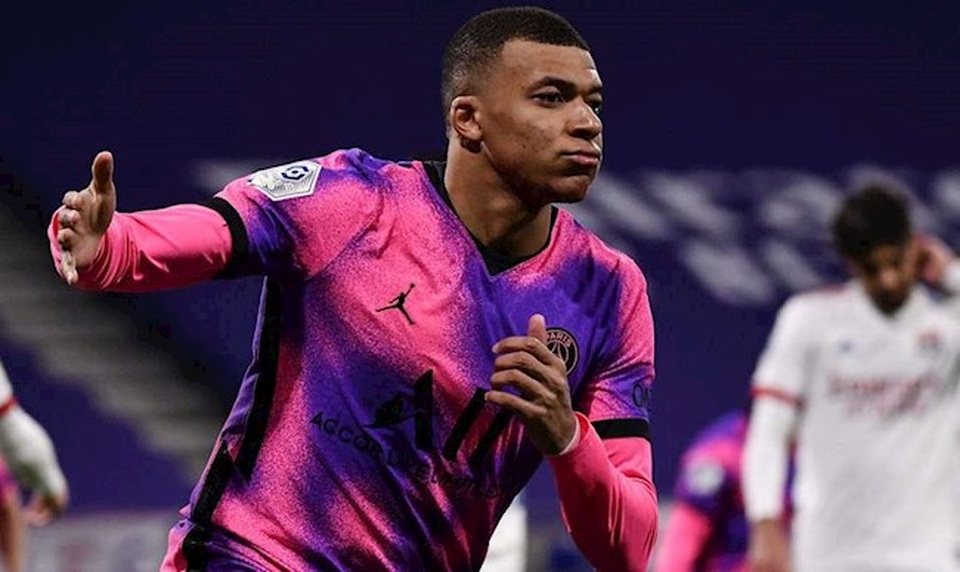 PSG gây sốc, giảm giá bán Mbappe rẻ không ngờ - 2 PSG gây sốc, giảm giá bán Mbappe rẻ không ngờ - 2