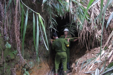 Khởi tố vụ án sập hầm vàng làm 2 người chết và bị thương