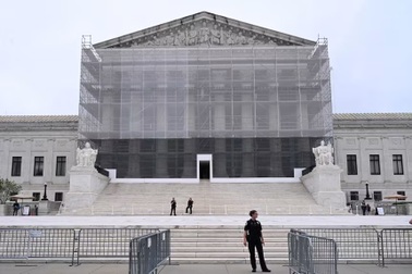 Tòa án Mỹ cho phép đóng băng 4 tỷ USD viện trợ nước ngoài