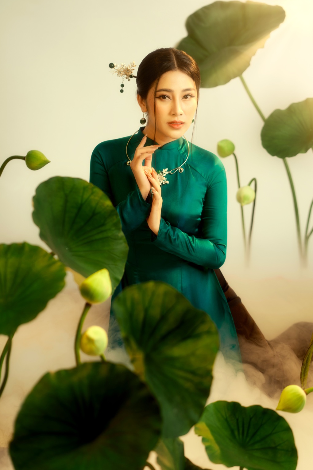 Ca sĩ Tố My tự hào khi hình ảnh áo dài xuất hiện ở Quảng trường Thời Đại - 2 Ca sĩ Tố My tự hào khi hình ảnh áo dài xuất hiện ở Quảng trường Thời Đại - 2